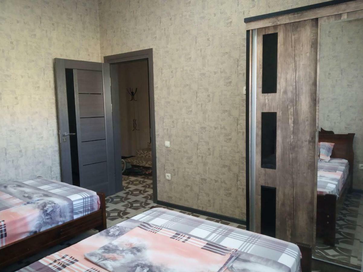 Apartment Downtown Tasjkent Eksteriør bilde